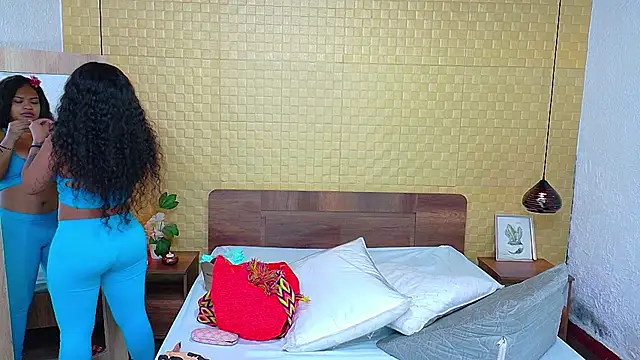 Snapshot of Squirter_pussybomb chatting on 01-30-25, 03:44 Squirter pussybomb online show from 01-30-25, 03:44