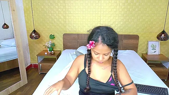 Snapshot of Squirter_pussybomb chatting on 02-01-25, 03:19 Squirter pussybomb online show from 02-01-25, 03:19