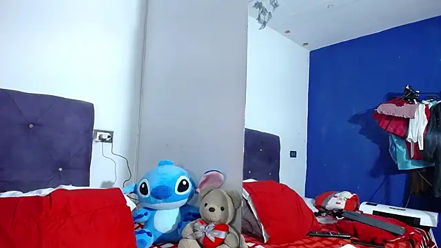 Snapshot of Squirter_pussybomb chatting on 11-11-25, 03:17 Squirter pussybomb online show from 11-11-25, 03:17