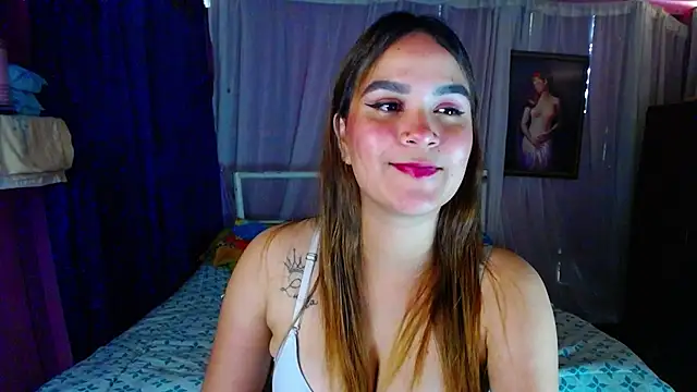 Snapshot of ZoeKuipers13 chatting on 02-13-25, 06:05 ZoeKuipers13 online show from 02-13-25, 06:05