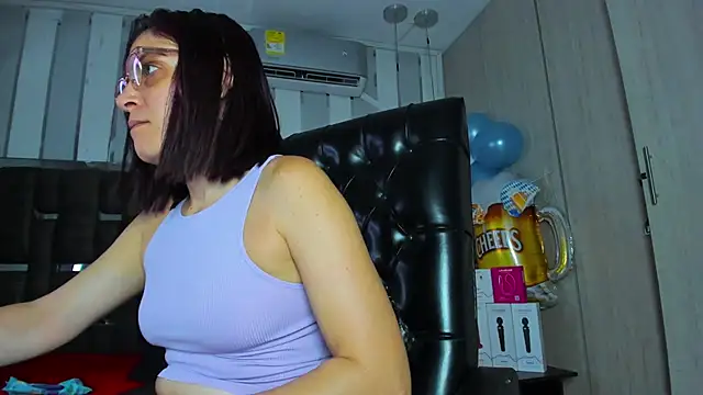 KatteMoss online show from 09-28-25, 11:59