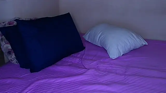 Snapshot of baphomet_from_ice chatting on 09-09-25, 10:09 baphomet from ice online show from 09-09-25, 10:09