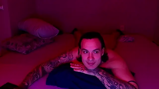 Snapshot of baphomet_from_ice chatting on 11-14-25, 11:42 baphomet from ice online show from 11-14-25, 11:42