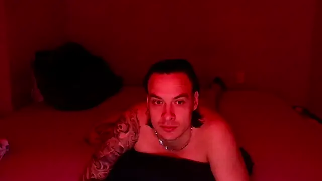 Snapshot of baphomet_from_ice chatting on 11-18-25, 04:28 baphomet from ice online show from 11-18-25, 04:28