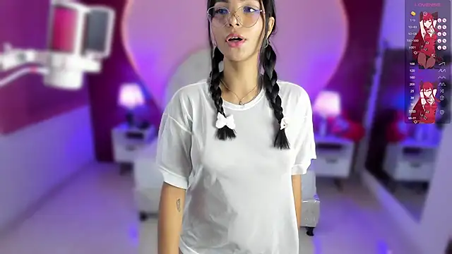 lauramartin1 online show from 02-08-25, 01:00