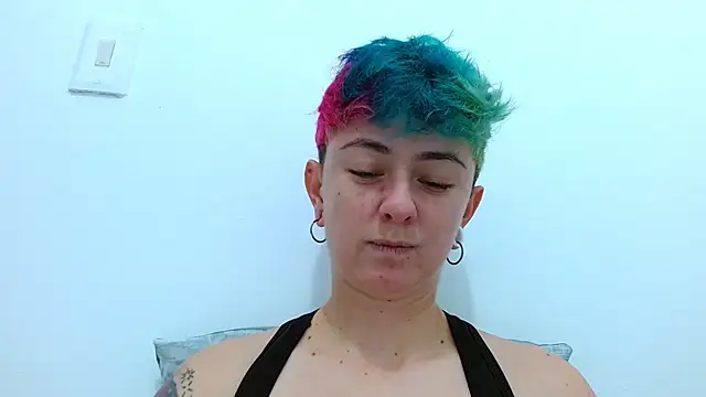 tomboyblue online show from 11-12-25, 02:34