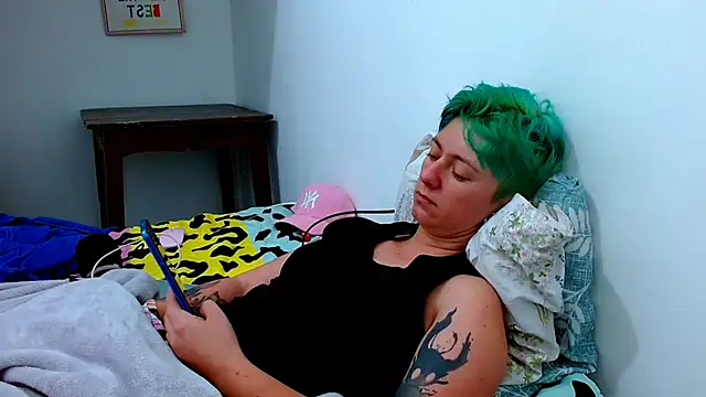 tomboyblue online show from 02-08-26, 08:56