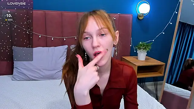 VanillaKelly online show from 02-05-25, 03:55