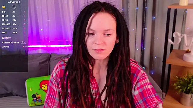 Snapshot of CoreyJane chatting on 03-14-25, 04:32 CoreyJane online show from 03-14-25, 04:32