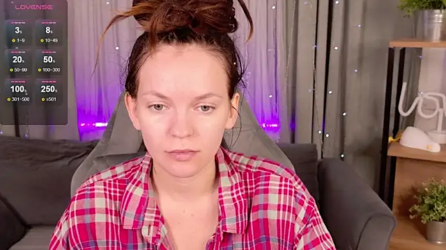 Snapshot of CoreyJane chatting on 09-22-25, 04:25 CoreyJane online show from 09-22-25, 04:25