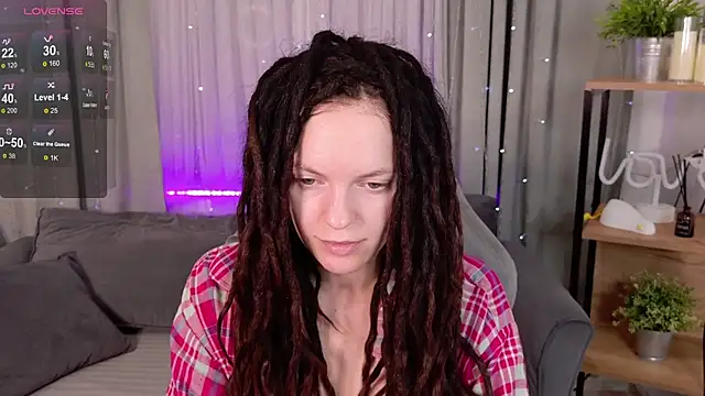 Snapshot of CoreyJane chatting on 09-23-25, 04:48 CoreyJane online show from 09-23-25, 04:48