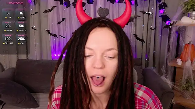 Snapshot of CoreyJane chatting on 10-29-25, 04:48 CoreyJane online show from 10-29-25, 04:48