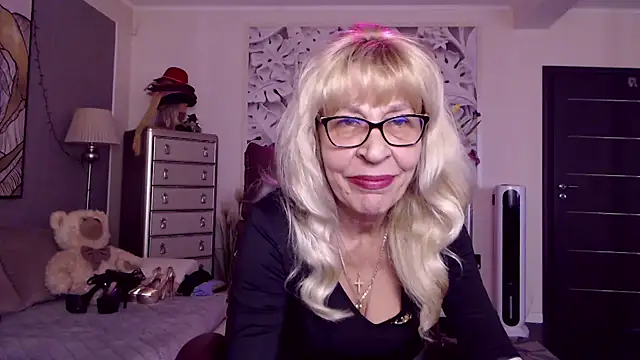 HornyMilf 555 online show from 09-23-25, 01:03