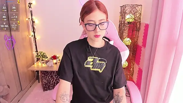 Snapshot of violet_ch chatting on 02-20-25, 05:29 violet ch online show from 02-20-25, 05:29