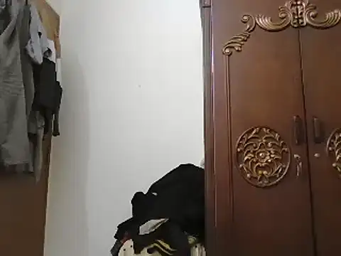 Snapshot of desiboyasif chatting on 12-23-24, 11:47 desiboyasif online show from 12-23-24, 11:47