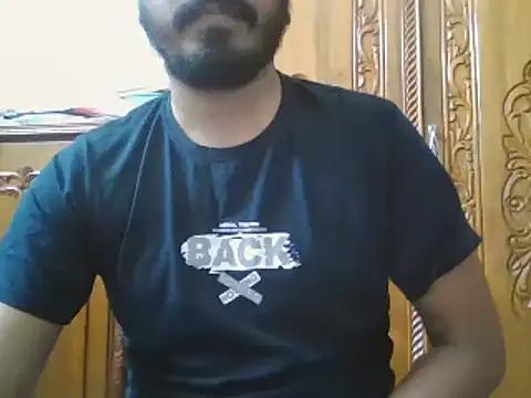 Snapshot of desiboyasif chatting on 01-01-25, 03:57 desiboyasif online show from 01-01-25, 03:57