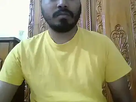 Snapshot of desiboyasif chatting on 10-23-25, 05:01 desiboyasif online show from 10-23-25, 05:01