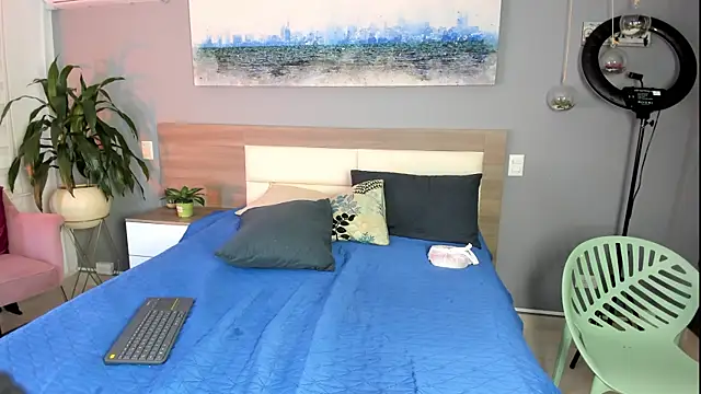 rebeca cortez  online show from 04-21-26, 04:34