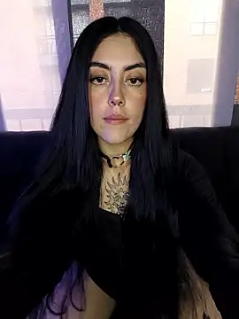 Snapshot of Mazikeen-- chatting on 01-09-26, 10:33 Mazikeen-- online show from 01-09-26, 10:33