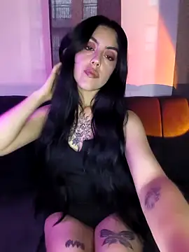 Snapshot of Mazikeen-- chatting on 03-10-26, 10:26 Mazikeen-- online show from 03-10-26, 10:26