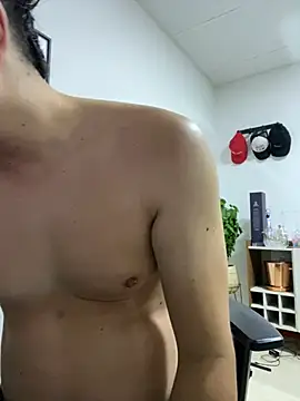 DanielGomez9 online show from 01-21-25, 12:18