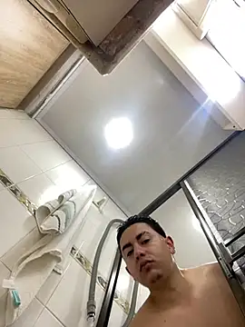 DanielGomez9 online show from 03-04-25, 12:44