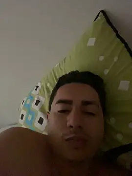 DanielGomez9 online show from 03-10-25, 12:37