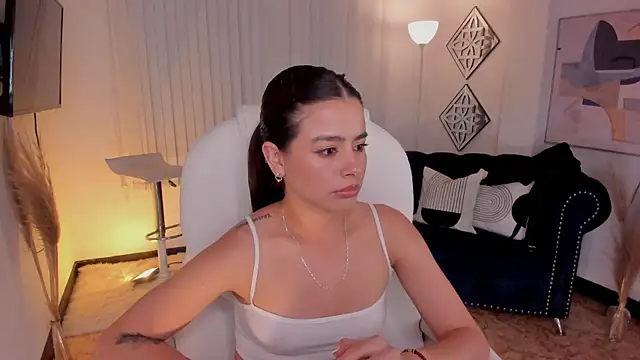 Snapshot of Ludovika_mattson chatting on 01-12-25, 10:02 Ludovika mattson online show from 01-12-25, 10:02