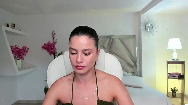 Snapshot of Ludovika_mattson chatting on 02-08-25, 01:22 Ludovika mattson online show from 02-08-25, 01:22