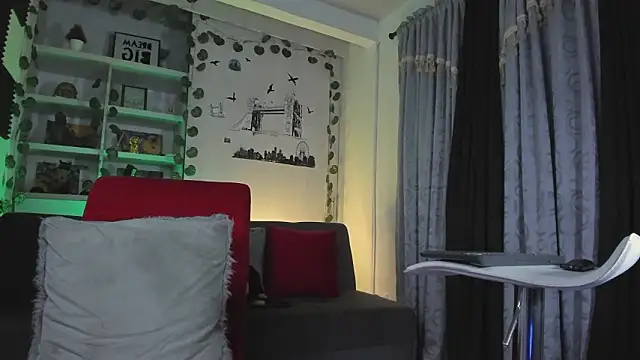 Couple muscle1 online show from 02-10-26, 11:47