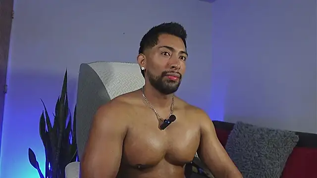 Couple muscle1 online show from 06-15-26, 10:17