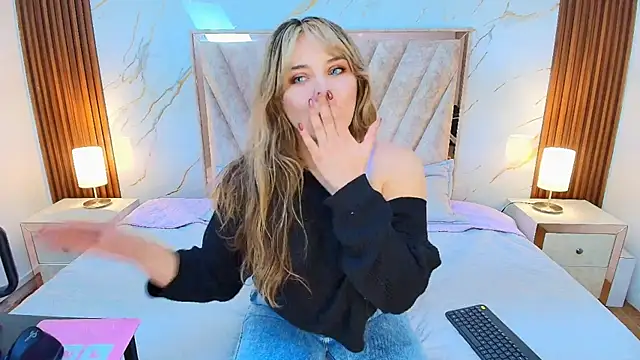 Annie mone online show from 04-02-26, 05:21