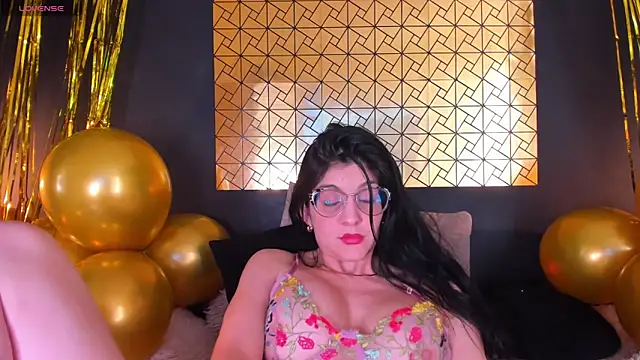 Snapshot of caro_lyne_ chatting on 02-04-25, 05:55 caro lyne  online show from 02-04-25, 05:55