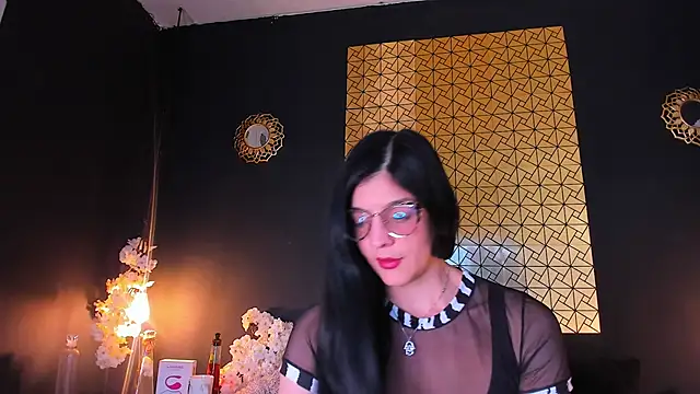 Snapshot of caro_lyne_ chatting on 03-18-25, 01:20 caro lyne  online show from 03-18-25, 01:20