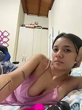 Snapshot of anny_vittar chatting on 03-05-25, 03:29 anny vittar online show from 03-05-25, 03:29