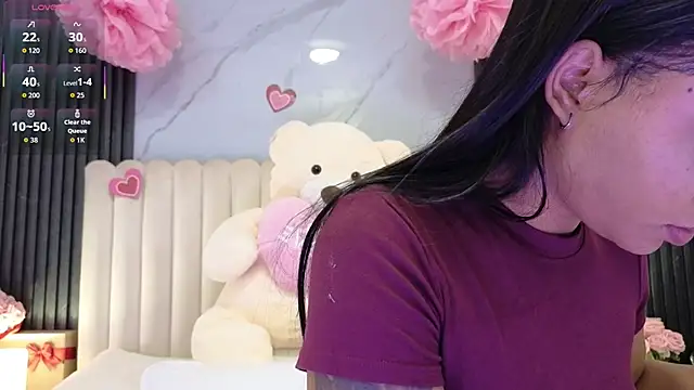 Madiee Rhea online show from 04-24-26, 07:38