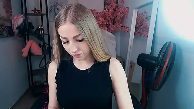  KittyBoo online show from 02-05-25, 08:00