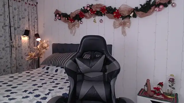 Snapshot of miawilson_1 chatting on 12-02-24, 08:52 miawilson 1 online show from 12-02-24, 08:52