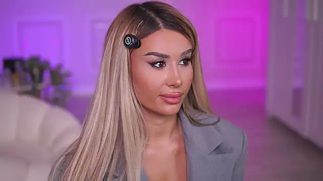 EvaZane online show from 10-30-25, 08:20