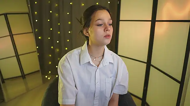 Addelin Moon online show from 02-19-25, 03:27