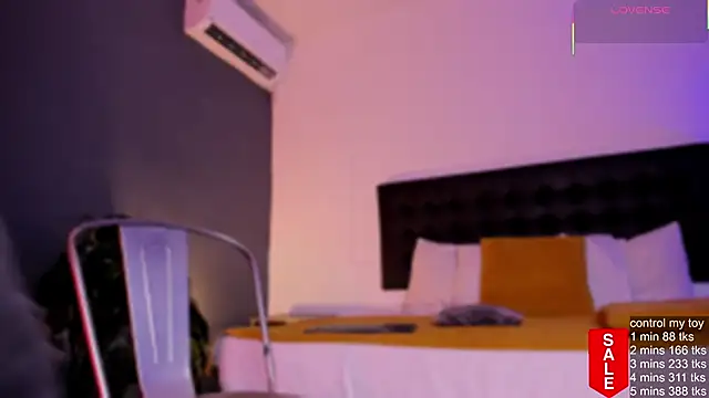 Snapshot of Matt_Ferrer chatting on 10-15-25, 07:58 Matt Ferrer online show from 10-15-25, 07:58