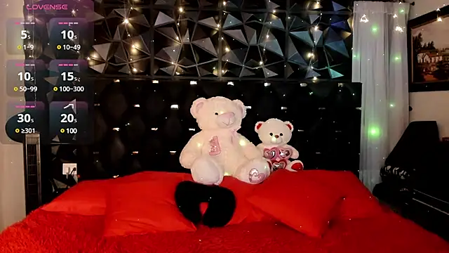 Snapshot of charlottemeyerr chatting on 12-07-24, 04:47 charlottemeyerr online show from 12-07-24, 04:47