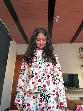 ViolettaSummer online show from 04-12-26, 12:21