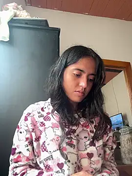 ViolettaSummer online show from 04-17-26, 05:05