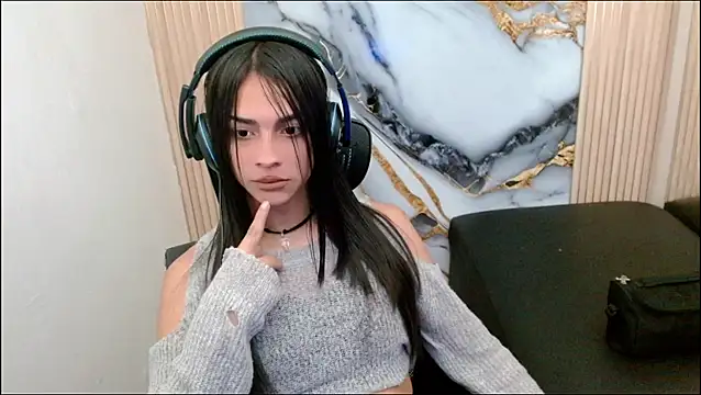 Snapshot of Dollbehavior_ chatting on 09-15-25, 03:17 Dollbehavior online show from 09-15-25, 03:17