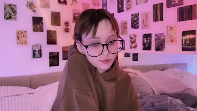 Snapshot of yourconcept chatting on 01-10-25, 06:49 yourconcept online show from 01-10-25, 06:49