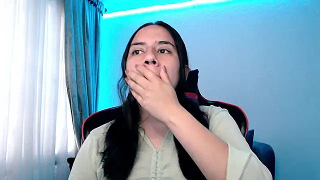 Lexyevans online show from 12-14-24, 08:08