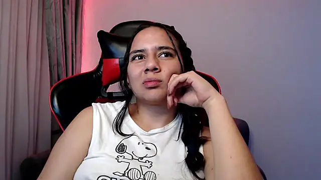 Lexyevans online show from 12-17-24, 10:54