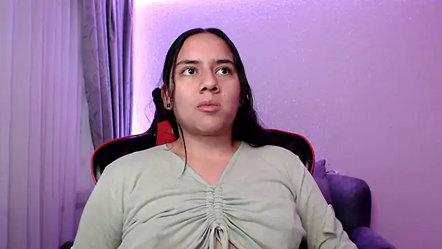 Lexyevans online show from 12-19-24, 10:32