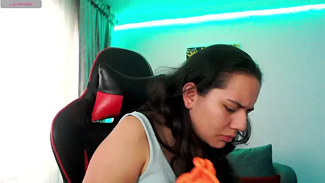 Lexyevans online show from 03-20-25, 04:09